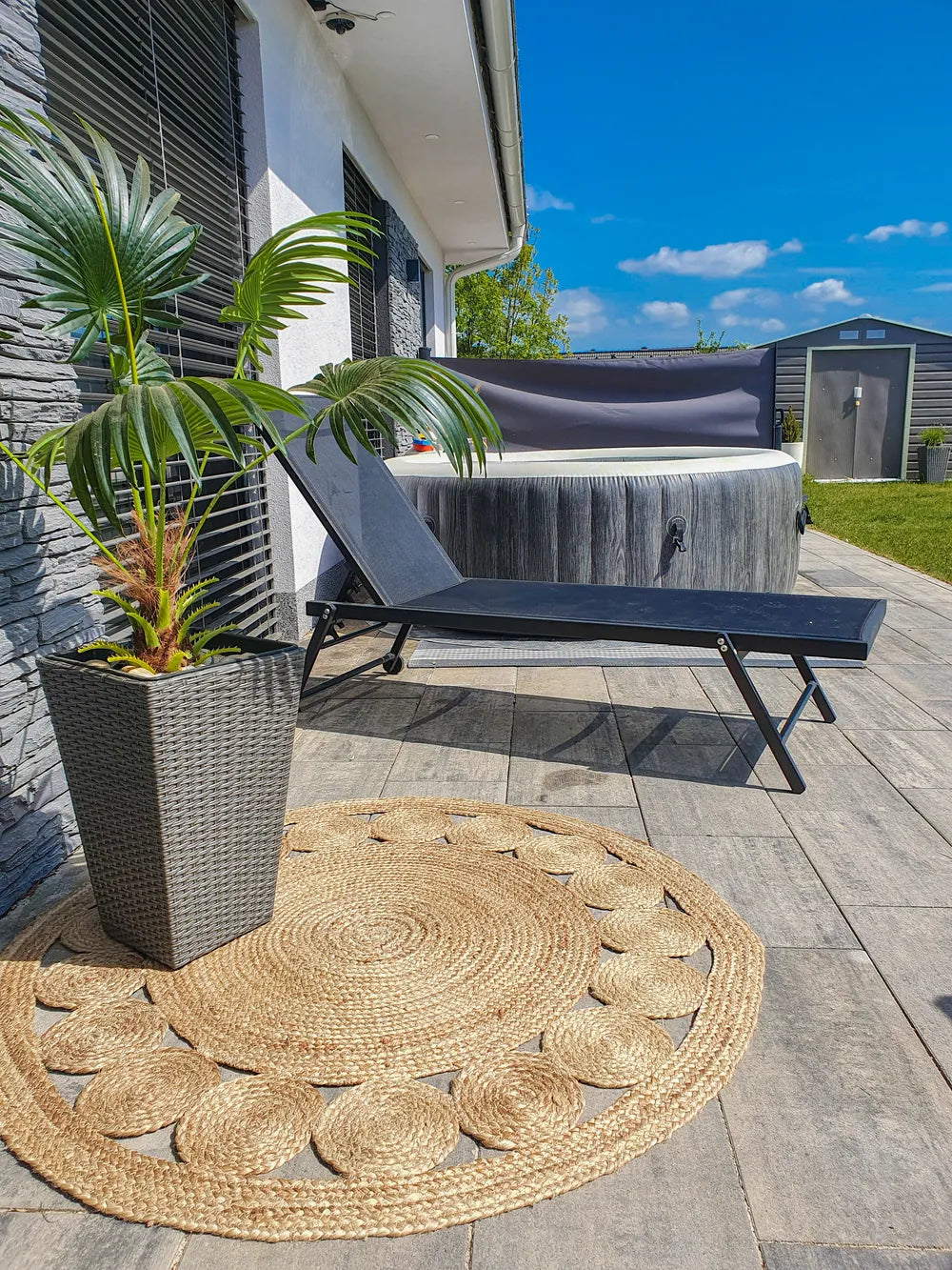 Aluminium Reclining Sun Lounger Black Portofino