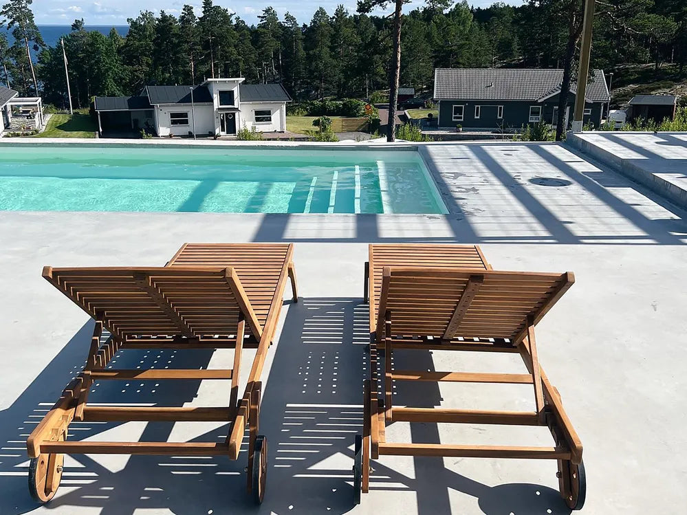 Reclining Sun Lounger Acacia Wood Cesana