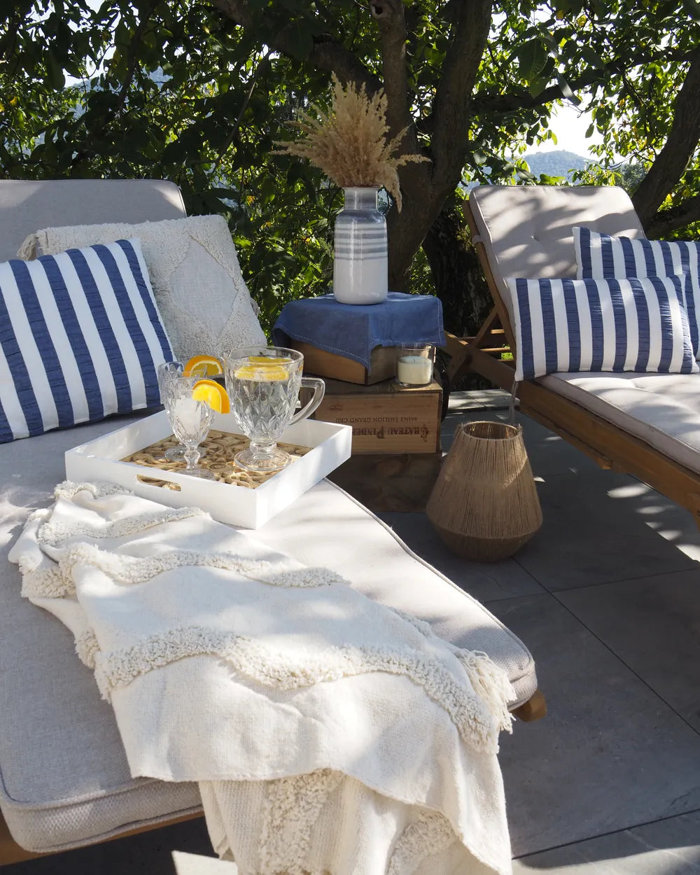Reclining Sun Lounger Acacia Wood Cesana