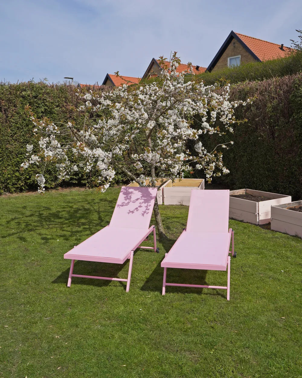 Aluminium Reclining Sun Lounger Pink Portofino